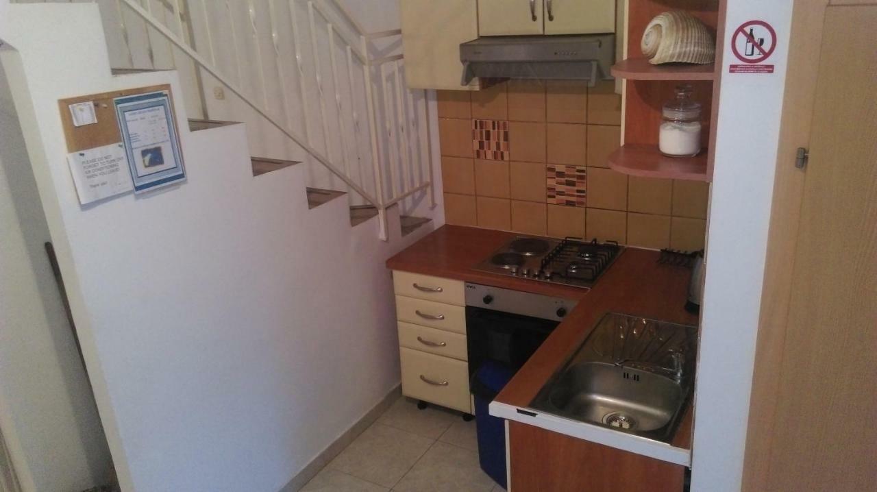 Apartman Restovic Bol Exteriör bild