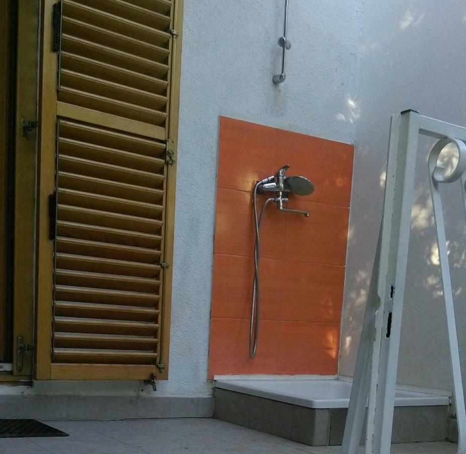 Apartman Restovic Bol Exteriör bild